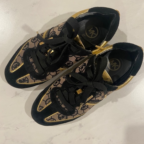 Brown Michael Kors sneakers - Picture 2 of 3